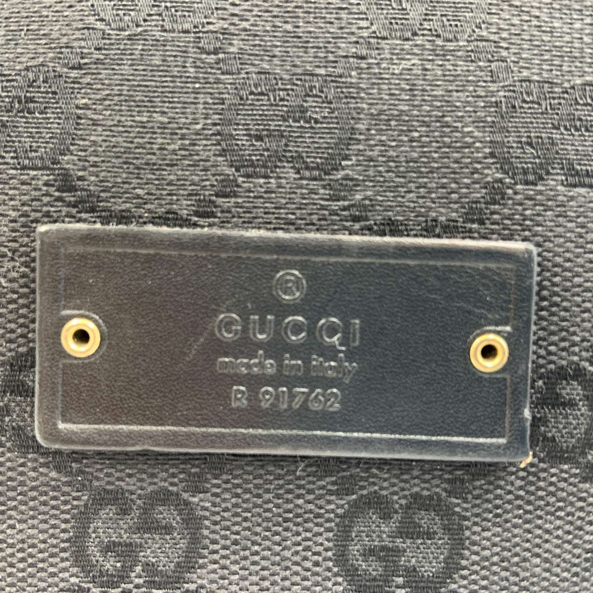 Gucci GG Canvas Shoulder Bag Black — view 2