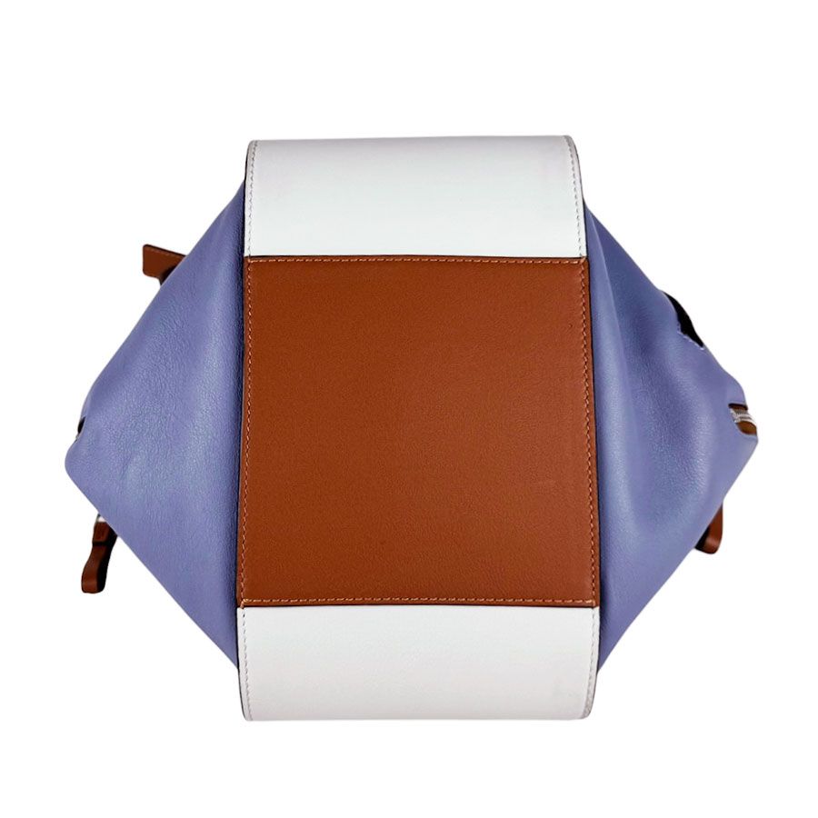 Loewe Shoulder Bag Hammock Small — view 4