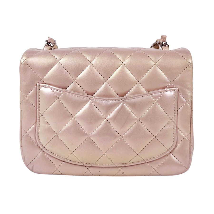 Chanel Shoulder Bag Pink — view 3