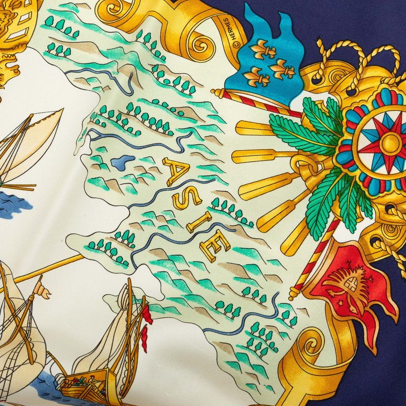 Hermes Carre 90 Voiles de Lumiere Sailing Ship of Light Scarf Large Navy — view 7