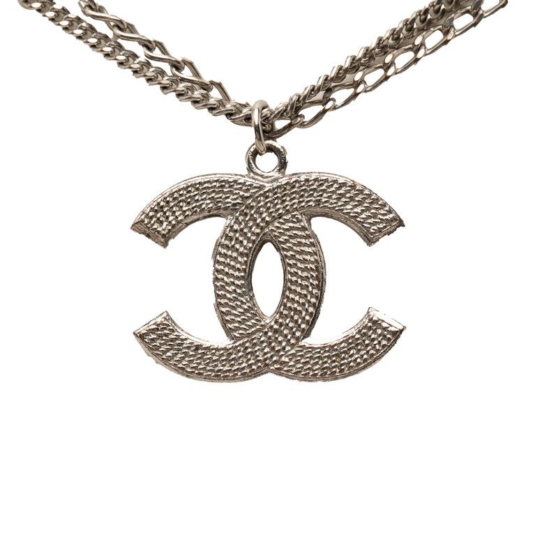 Chanel CC Logo Chain Pendant 06P Silver Metal — view 2