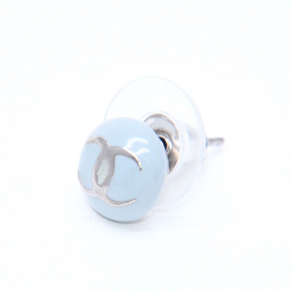 Chanel CC Logo Round Stud Single Earrings 03C Stamp Blue Silver Metal Resin