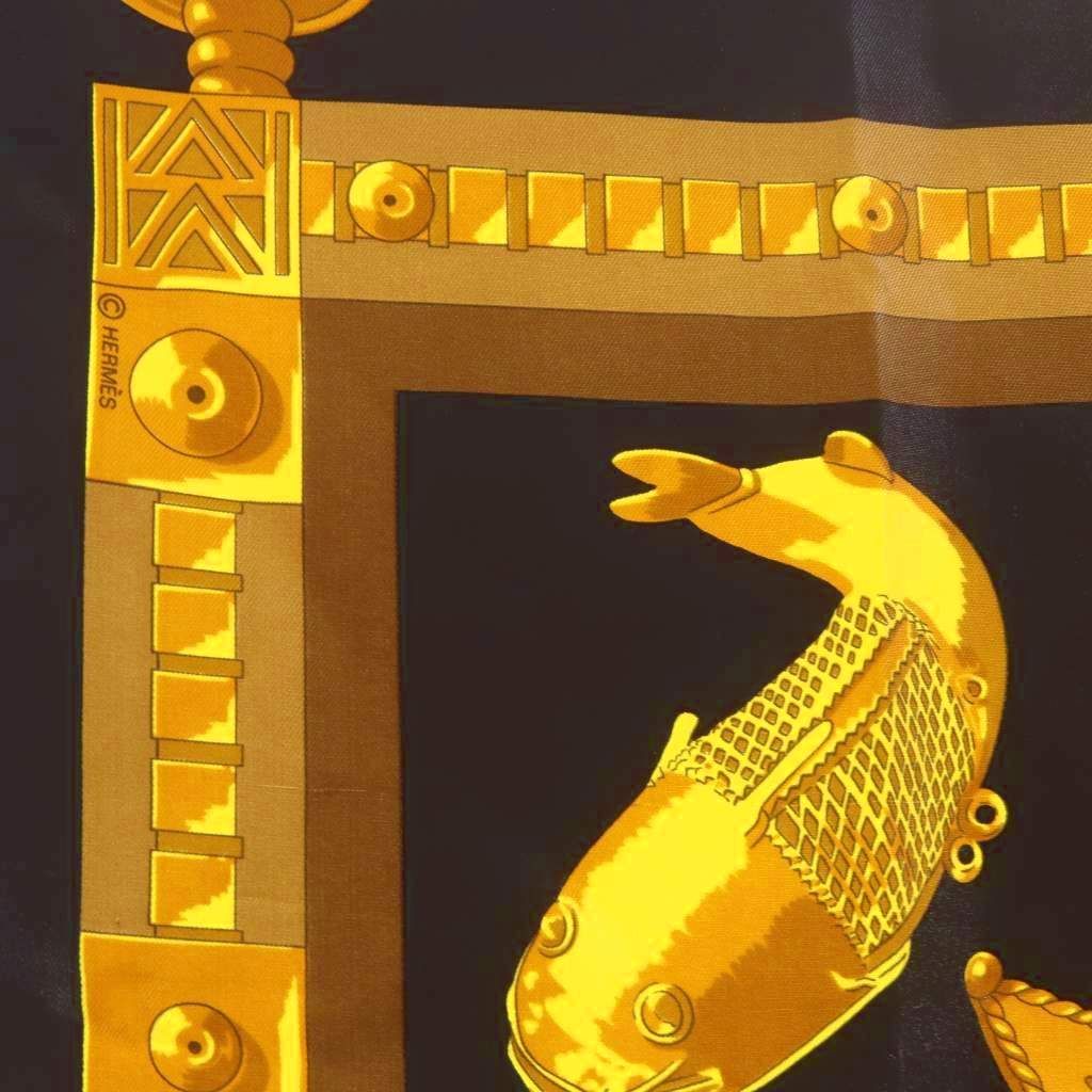 Hermes Scarf Carre 90 Cuillers D Afrique African Spoon Silk Black Gold Color OH — view 3