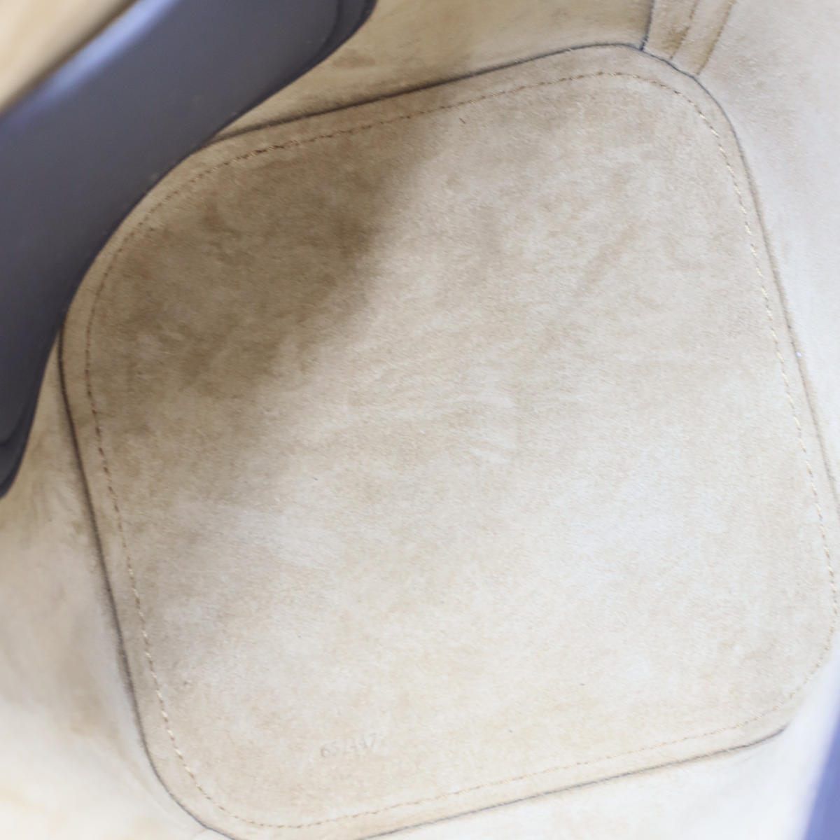Loewe Pebble Bucket Leather Shoulder Bag Navy — view 6