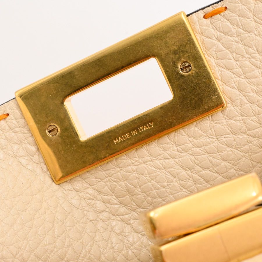 Fendi Shoulder Bag Peekaboo Iconic Essential — view 6