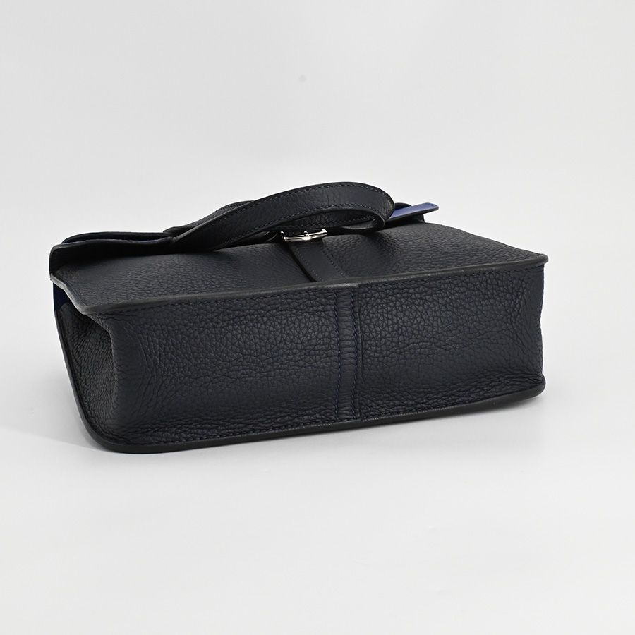 Hermes Handbag Blue — view 5