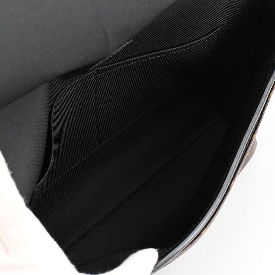 Louis Vuitton Shoulder Bag Magnetic Messenger — view 4