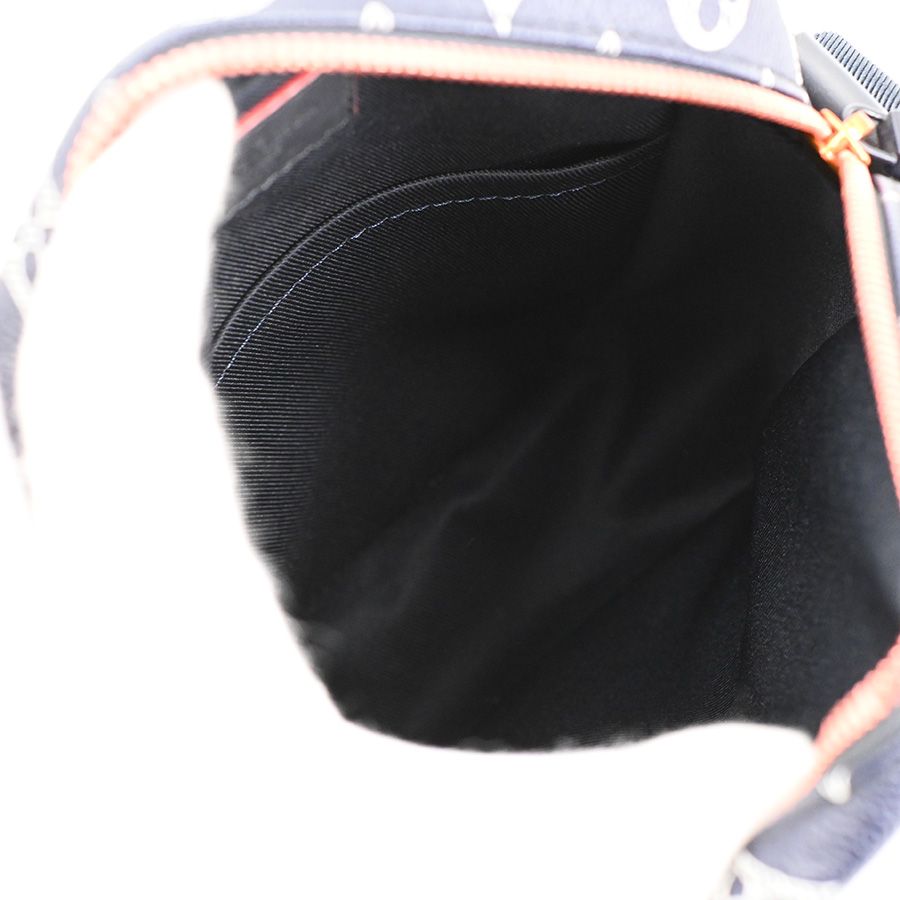 Louis Vuitton Shoulder Bag Danube PM — view 4