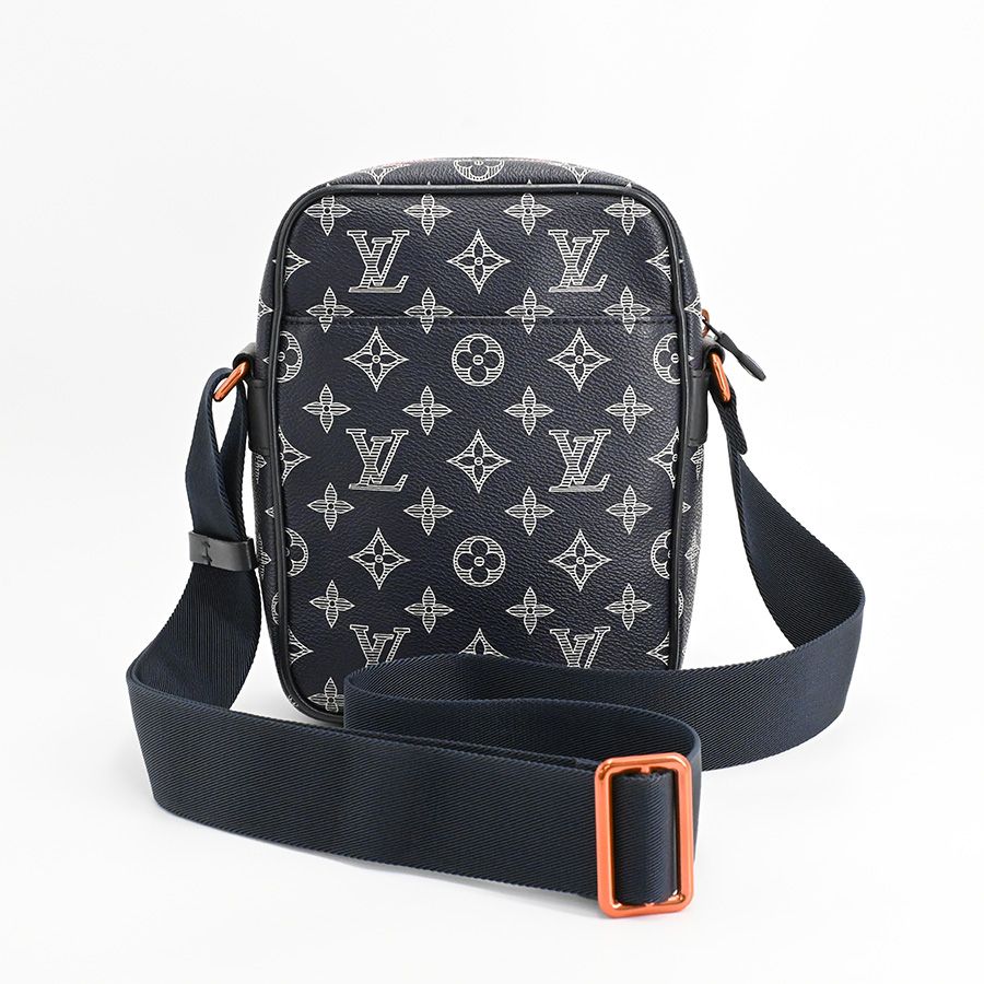 Louis Vuitton Shoulder Bag Danube PM — view 3