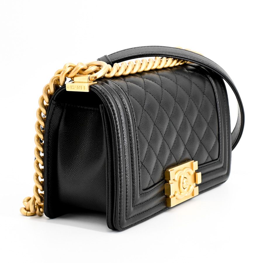 Chanel Shoulder Bag Boy Small — view 2