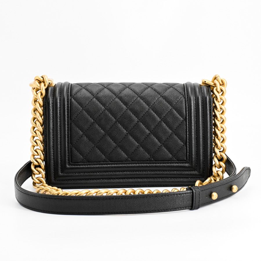 Chanel Shoulder Bag Boy Small — view 3