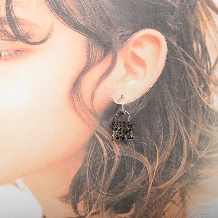 Chanel Earrings Silver — view 5