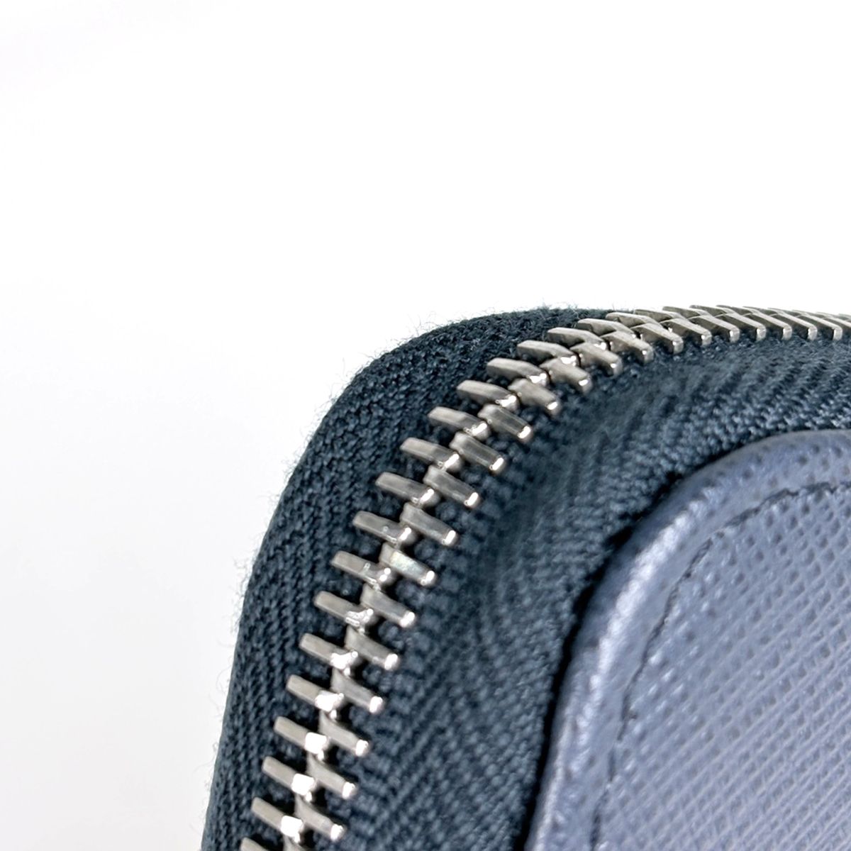 Prada Wallet Round Zip Saffiano Leather Navy — view 5