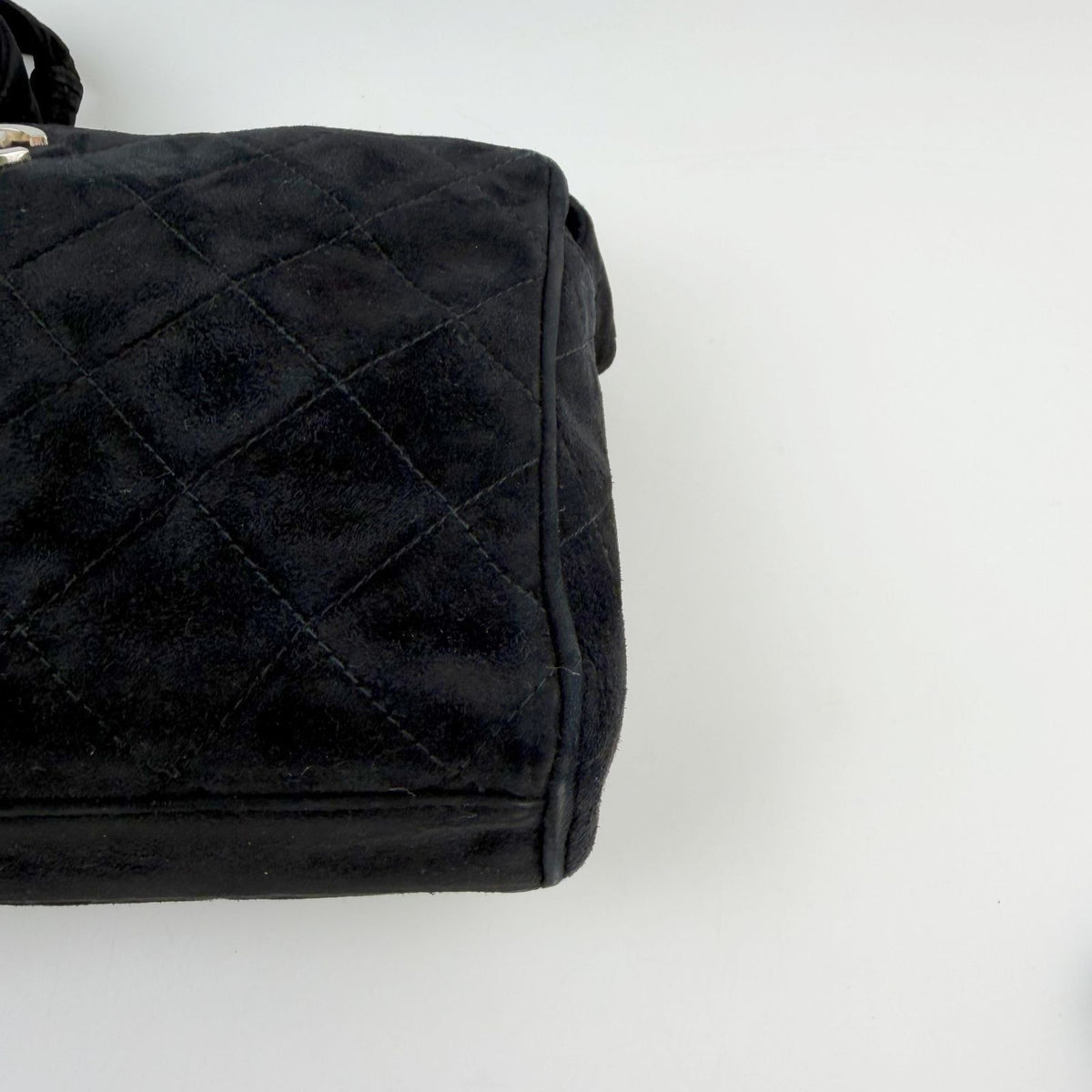 Chanel Quilted CC Logo Charm Shoulder Bag Suede Black Seal Vintage — view 7