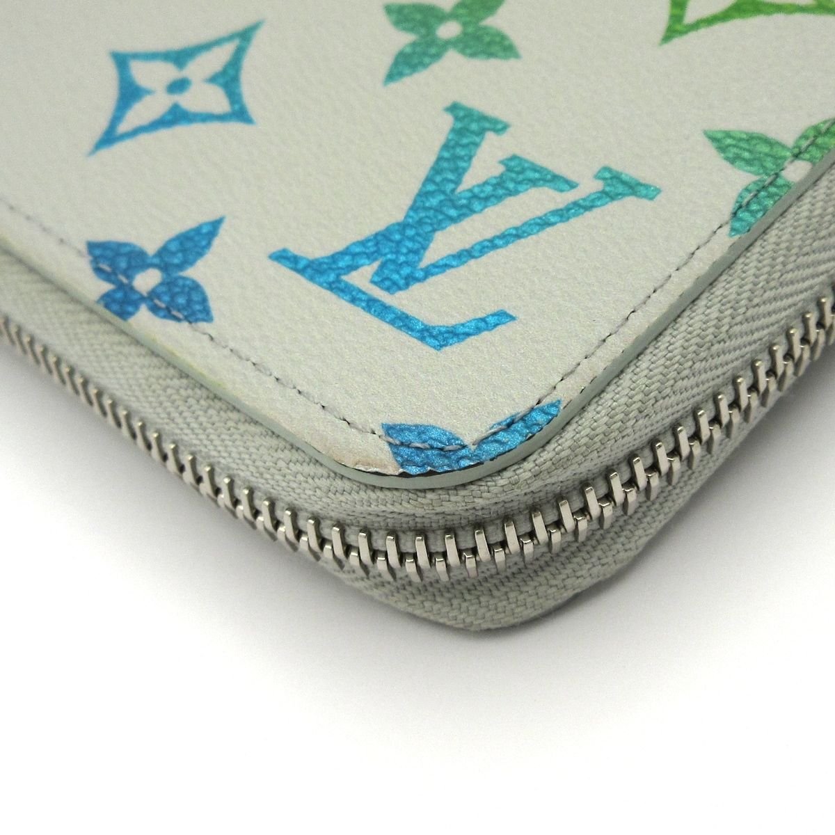 Louis Vuitton Wallet Zippy Horizontal Gradient Gray — view 6