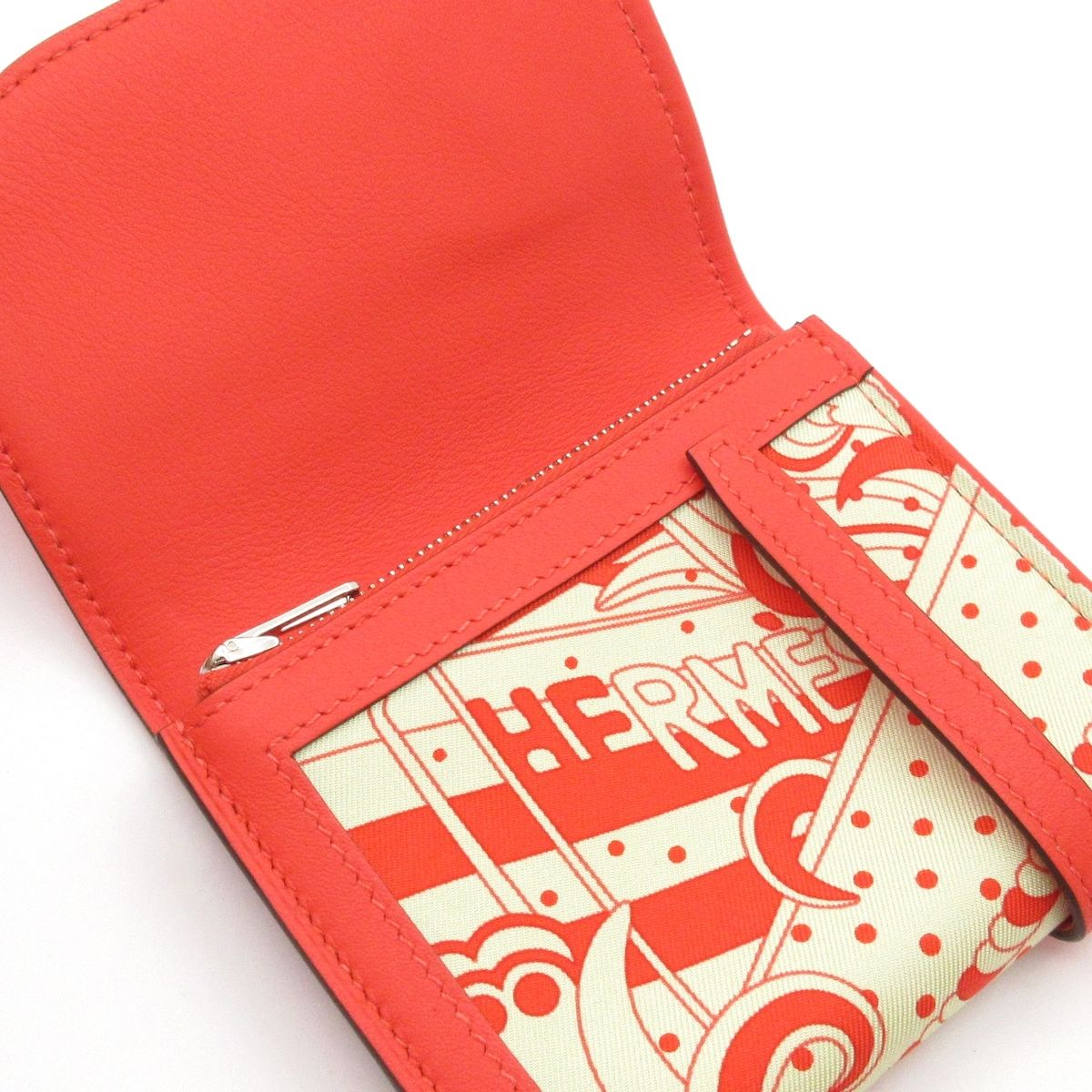 Hermes Coin Purse Avec Soie Ivory Red Silk — view 3
