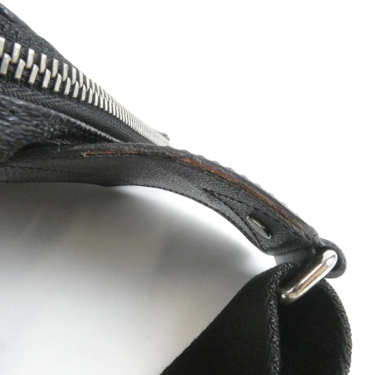 Louis Vuitton Damier Graphite Avenue Sling — view 8