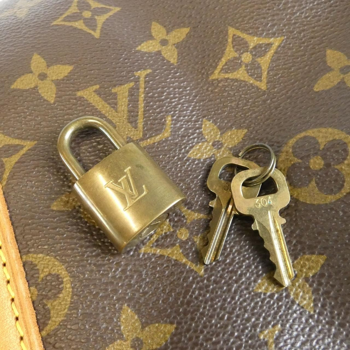 Louis Vuitton Vintage Monogram Keepall 50 Boston Bag — view 3
