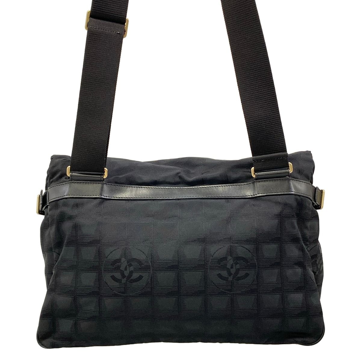Chanel Shoulder Bag New Travel Line Black Gold Leather — view 3