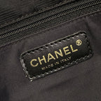 Chanel Shoulder Bag New Travel Line Black Gold Leather — view 8