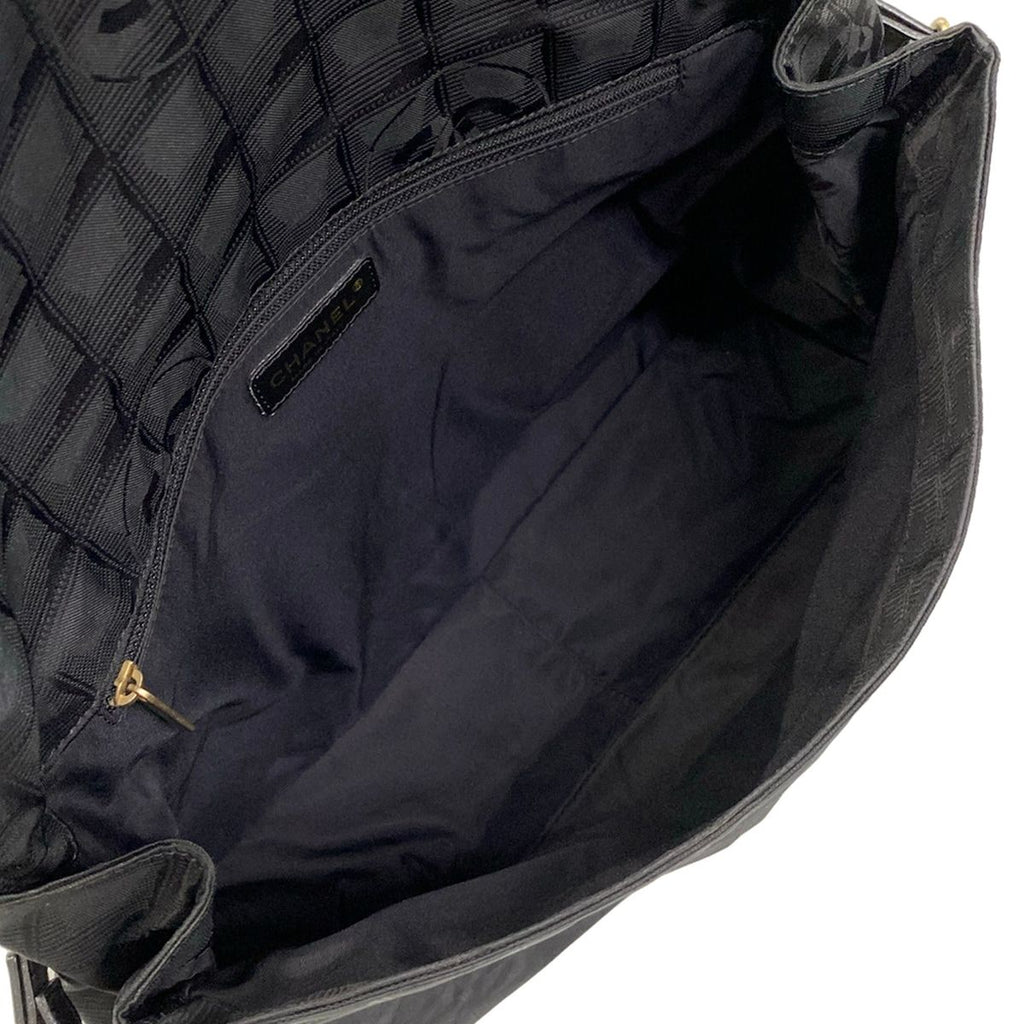 Chanel Shoulder Bag New Travel Line Black Gold Leather — view 7