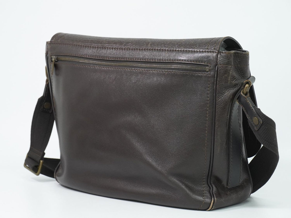Louis Vuitton LV Omaha Utah Leather Shoulder Bag Cafe Dark Brown — view 2