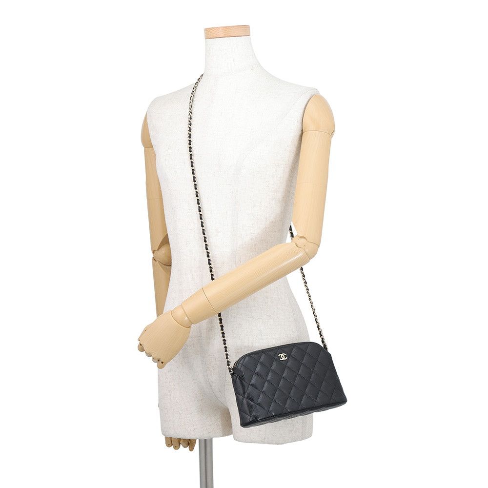 Chanel Chain Shoulder Bag CC Logo Classic Quilted Caviar Leather Black — view 4