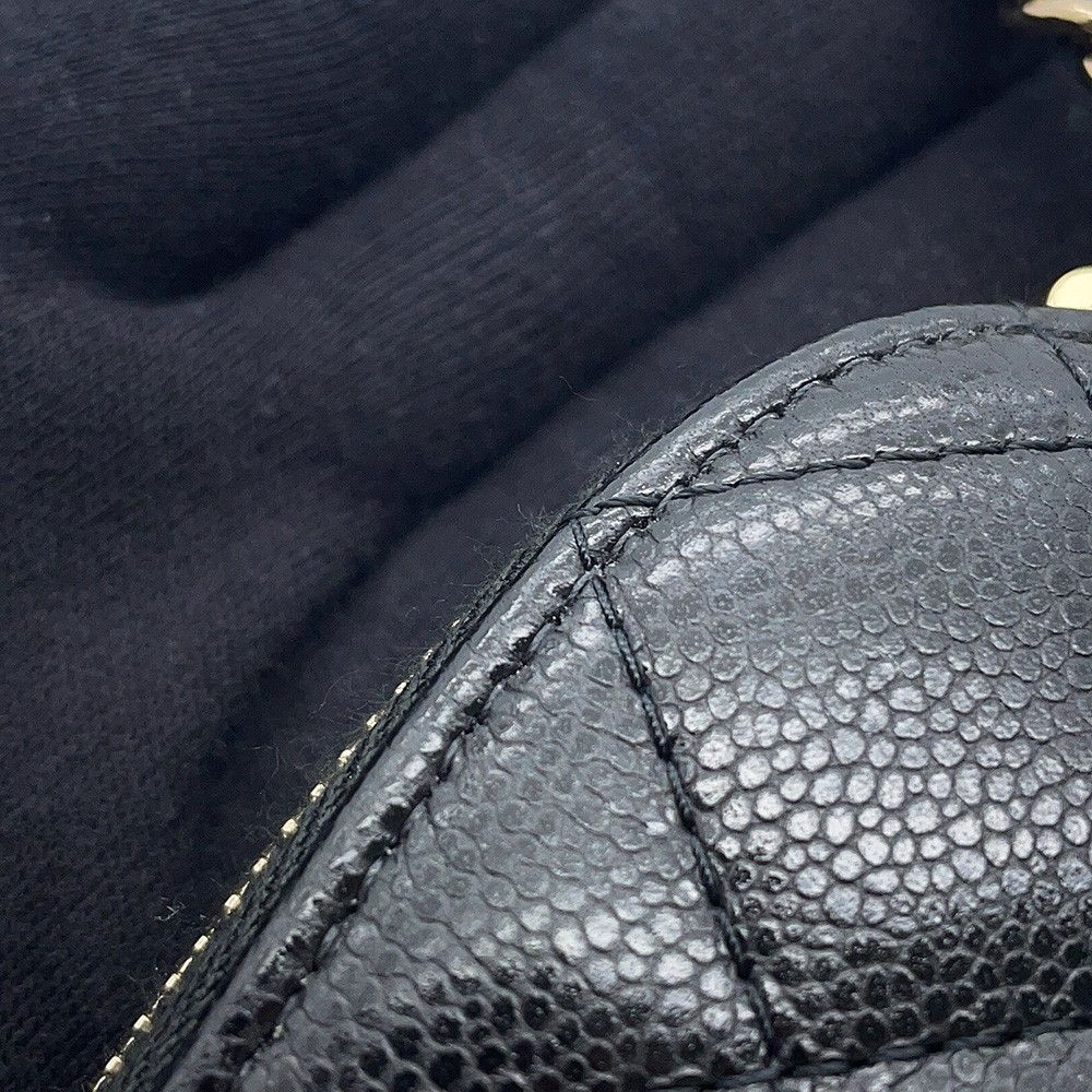Chanel Chain Shoulder Bag CC Logo Classic Quilted Caviar Leather Black — view 6