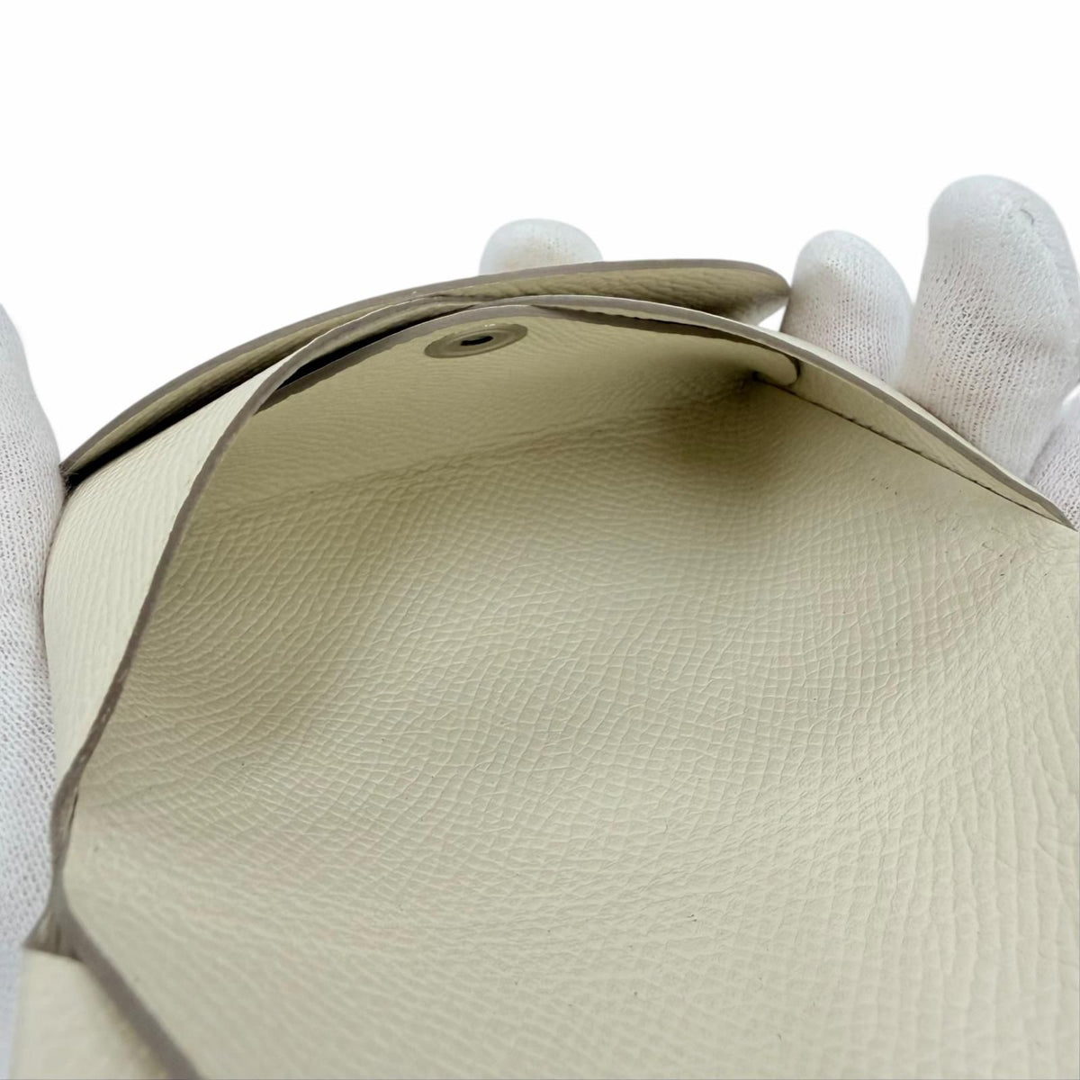 Hermes Calvi Duo Veau Epsom Craie Silver Bifold Wallet — view 7