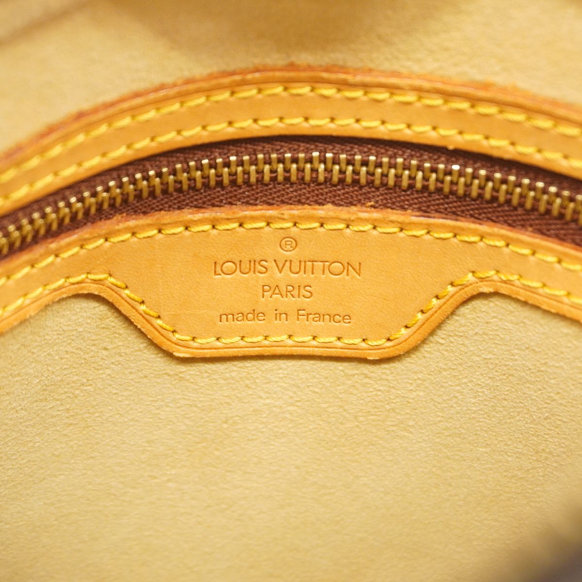 Louis Vuitton Shoulder Bag Monogram Looping MM Brown — view 5