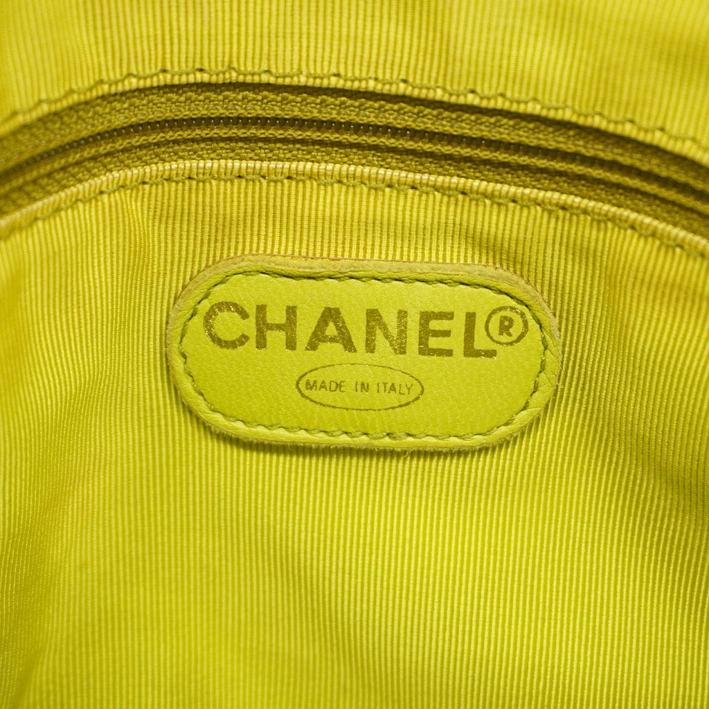Chanel Shoulder Bag Caviar Leather Lime Yellow Gold — view 5