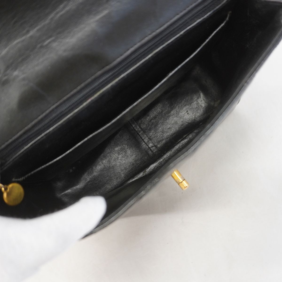 Chanel Shoulder Bag Quilted Jumbo CC Logo Patent Leather Black Gold — view 4