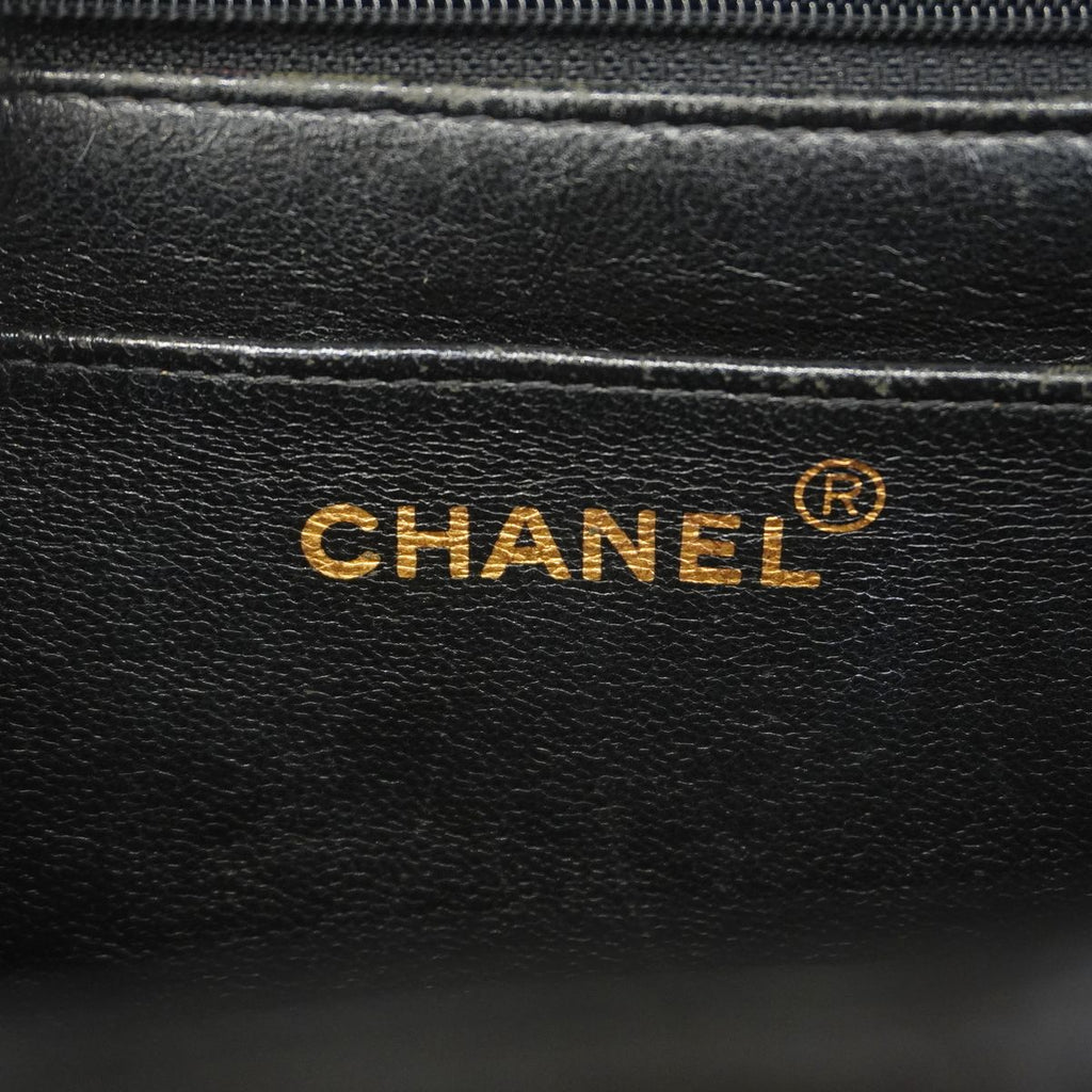 Chanel Shoulder Bag Quilted Jumbo CC Logo Patent Leather Black Gold — view 5
