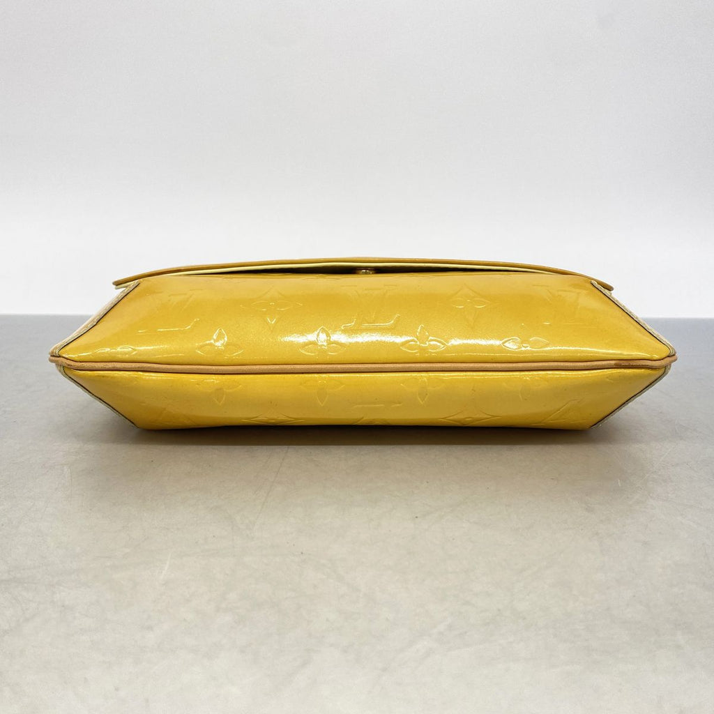 Louis Vuitton Shoulder Bag Vernis Thompson Street Lime Yellow — view 3