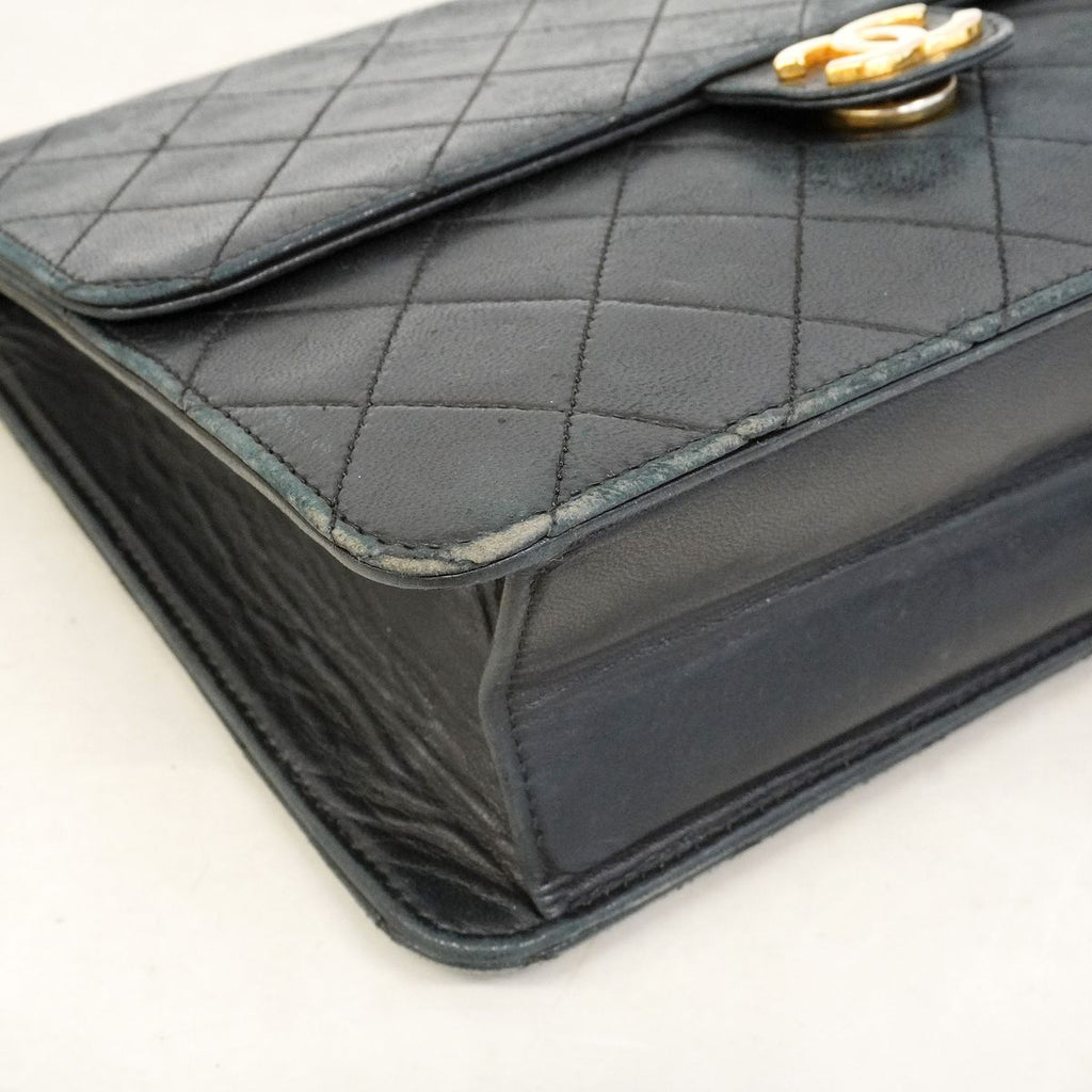 Chanel Shoulder Bag Quilted Lambskin Black Gold — view 6