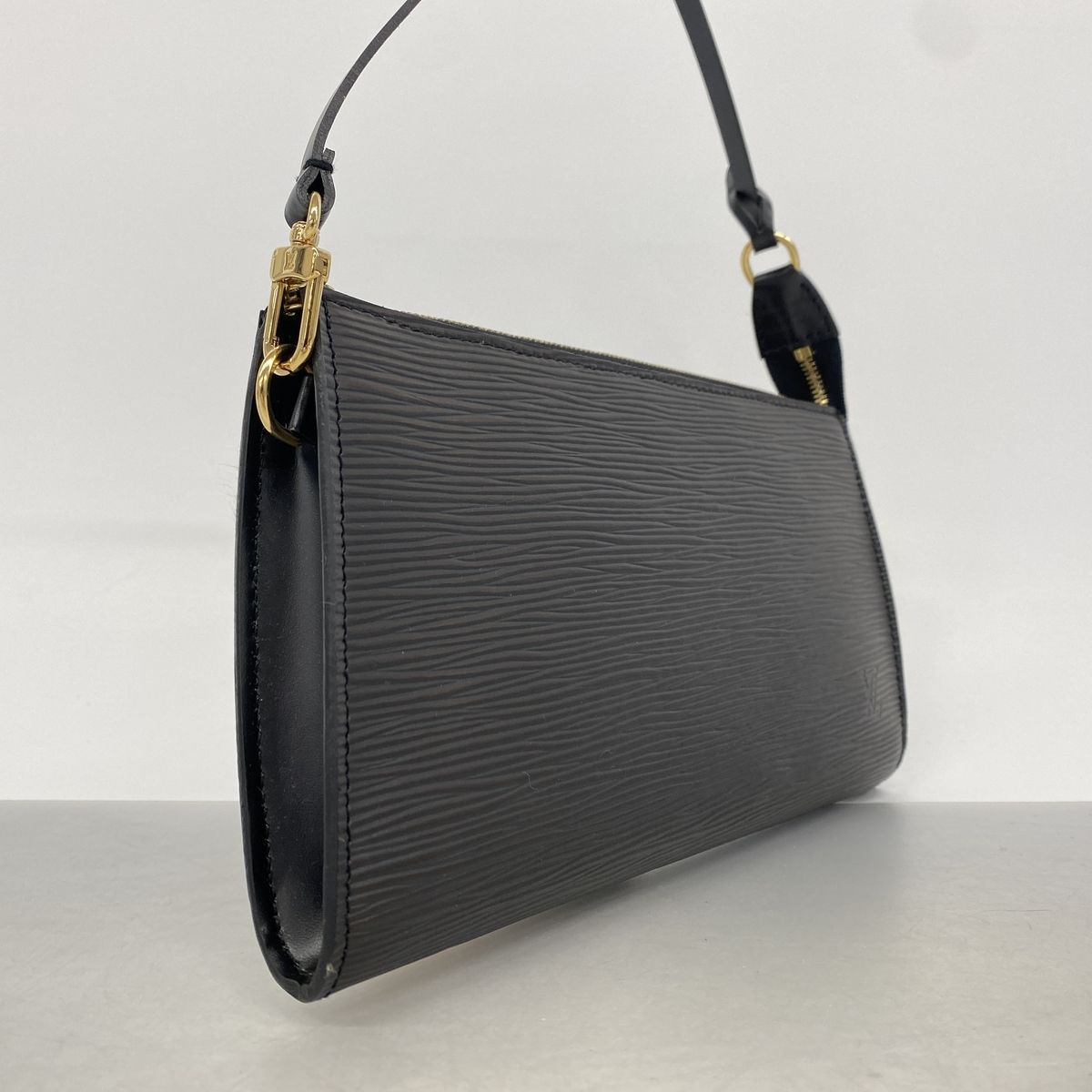 Louis Vuitton Pouch Epi Pochette Accessoires Noir — view 2