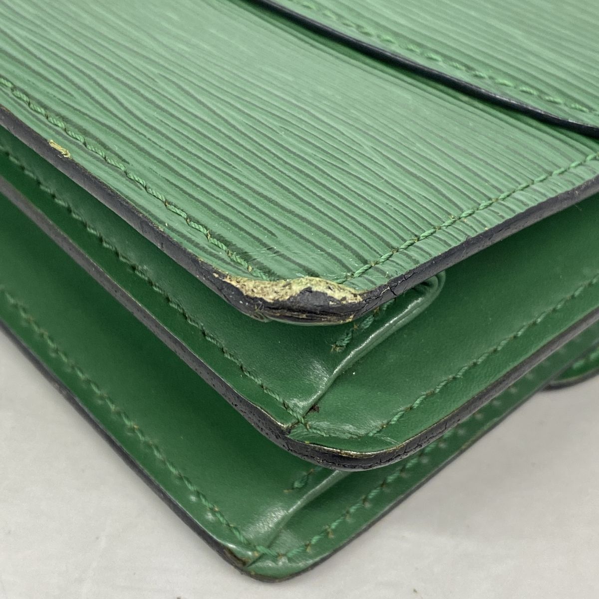 Louis Vuitton Shoulder Bag Epi Grenelle Borneo Green — view 7