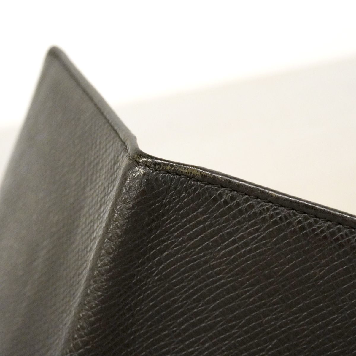 Louis Vuitton Long Billfold Taiga Porto Credit Ardoise Wallet — view 6