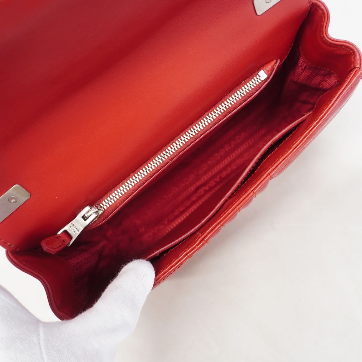 Prada Shoulder Bag Time Lag Leather Red Silver — view 4