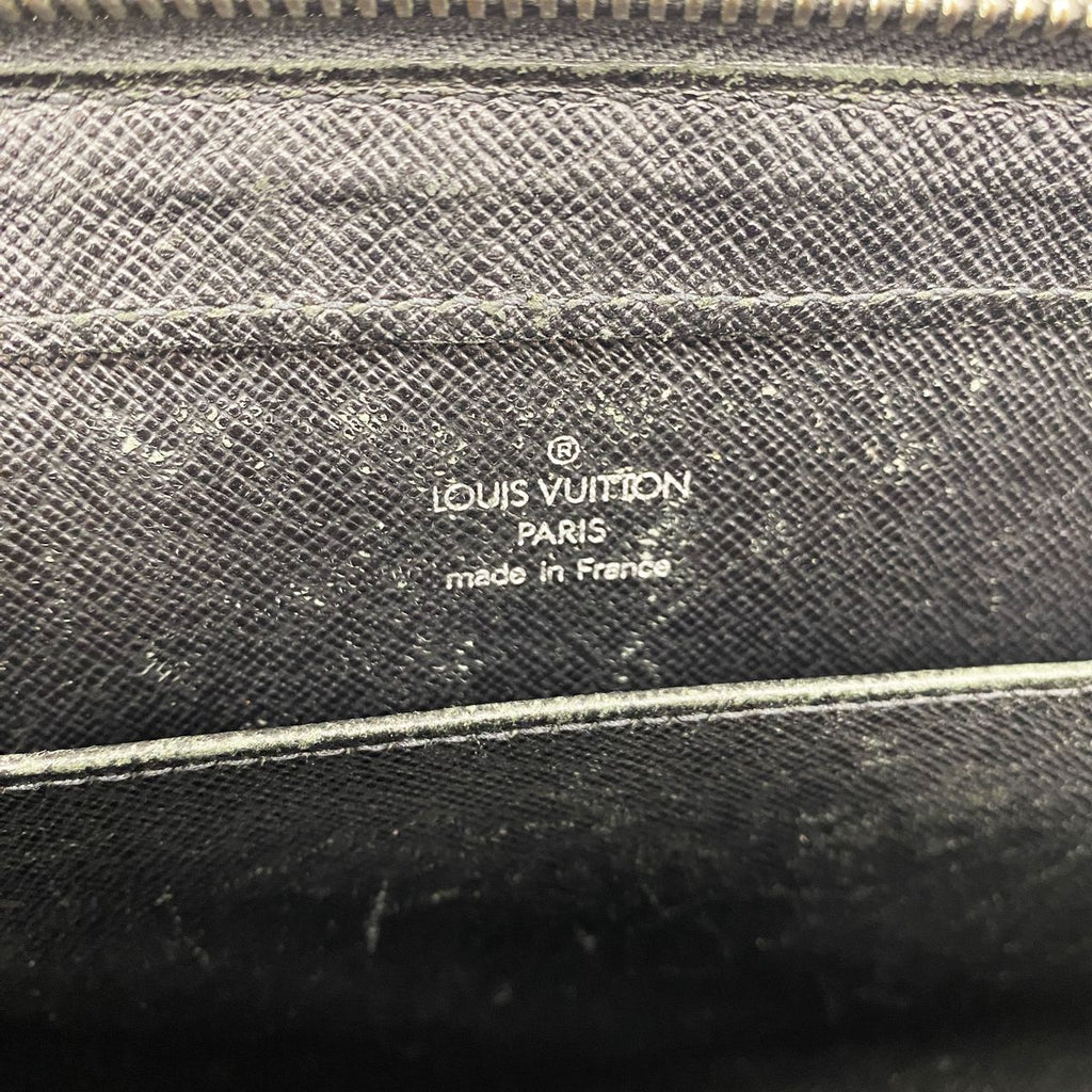 Louis Vuitton Clutch Taiga Baikal Ardoise — view 5