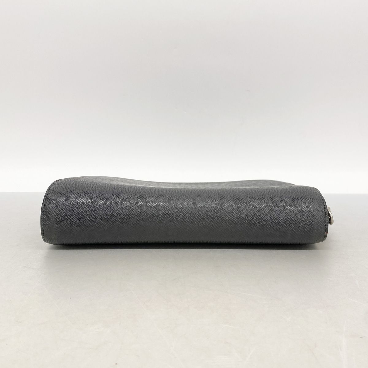 Louis Vuitton Clutch Taiga Baikal Ardoise — view 3