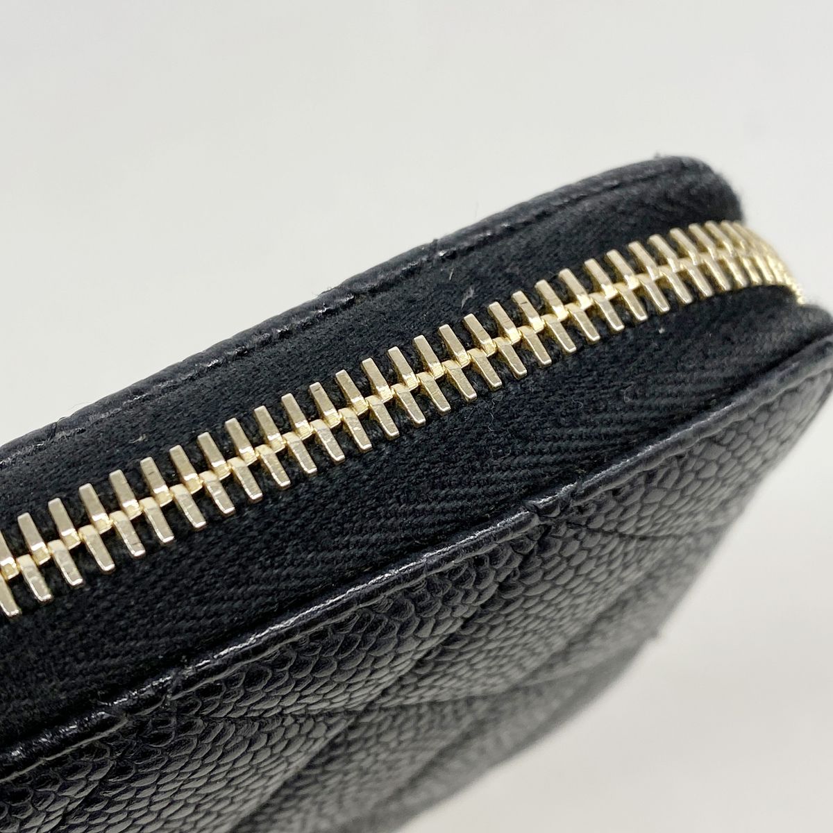 Chanel Wallet Quilted Caviar Leather Black Gold — view 8