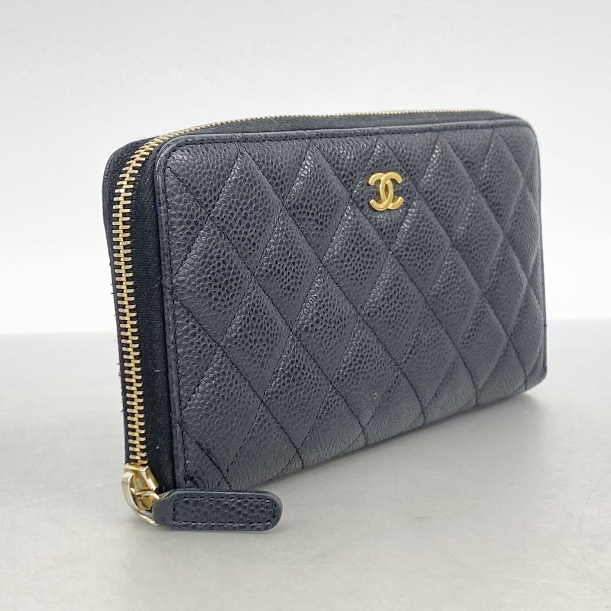 Chanel Wallet Quilted Caviar Leather Black Gold — view 2