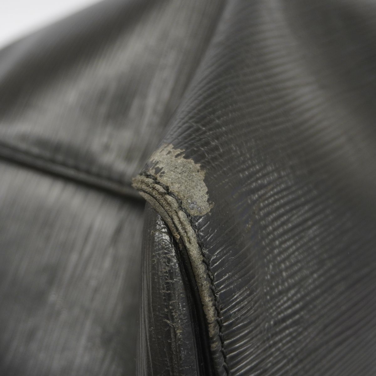 Louis Vuitton Boston Bag Epi Keepall 50 Noir — view 7