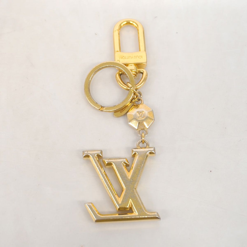 Louis Vuitton Key Holder Charm LV Facet Gold — view 7