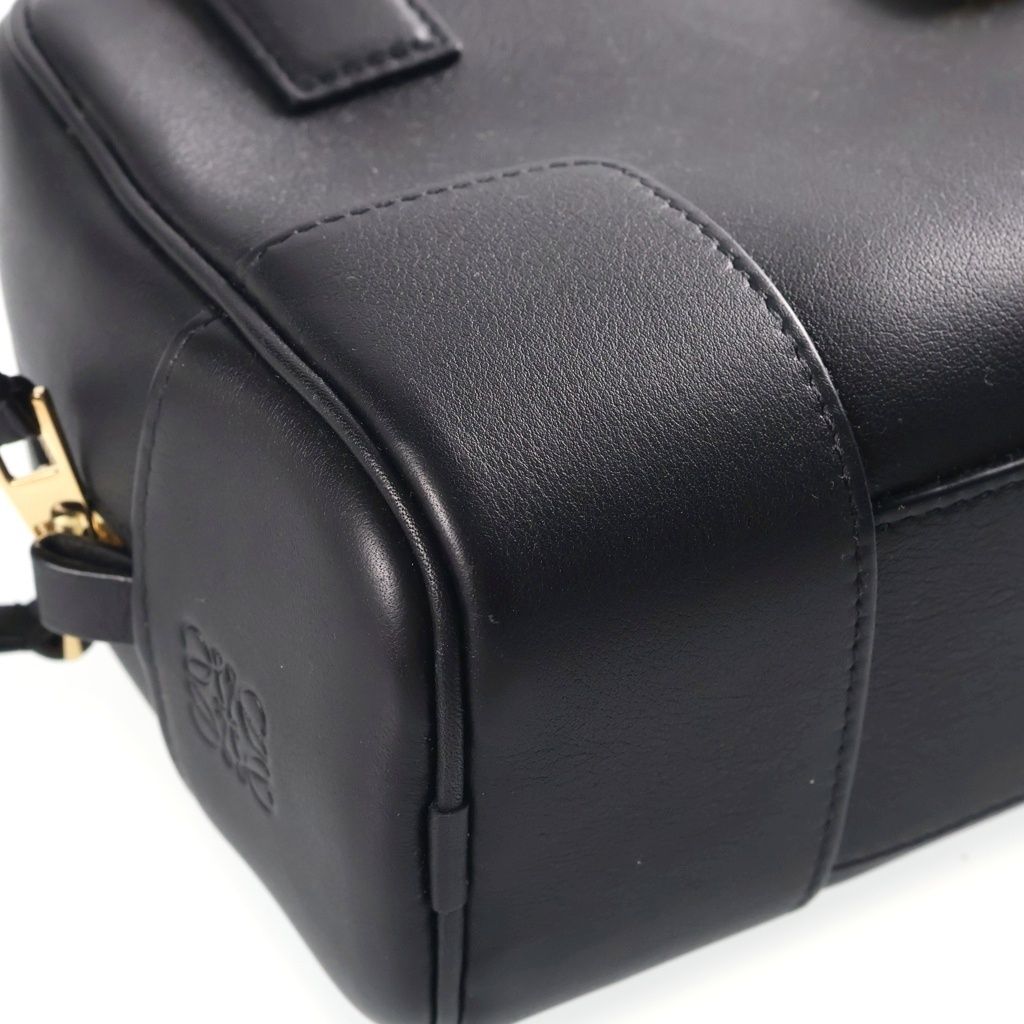 Loewe Amazona 19 2-Way Shoulder Bag Black Leather — view 5