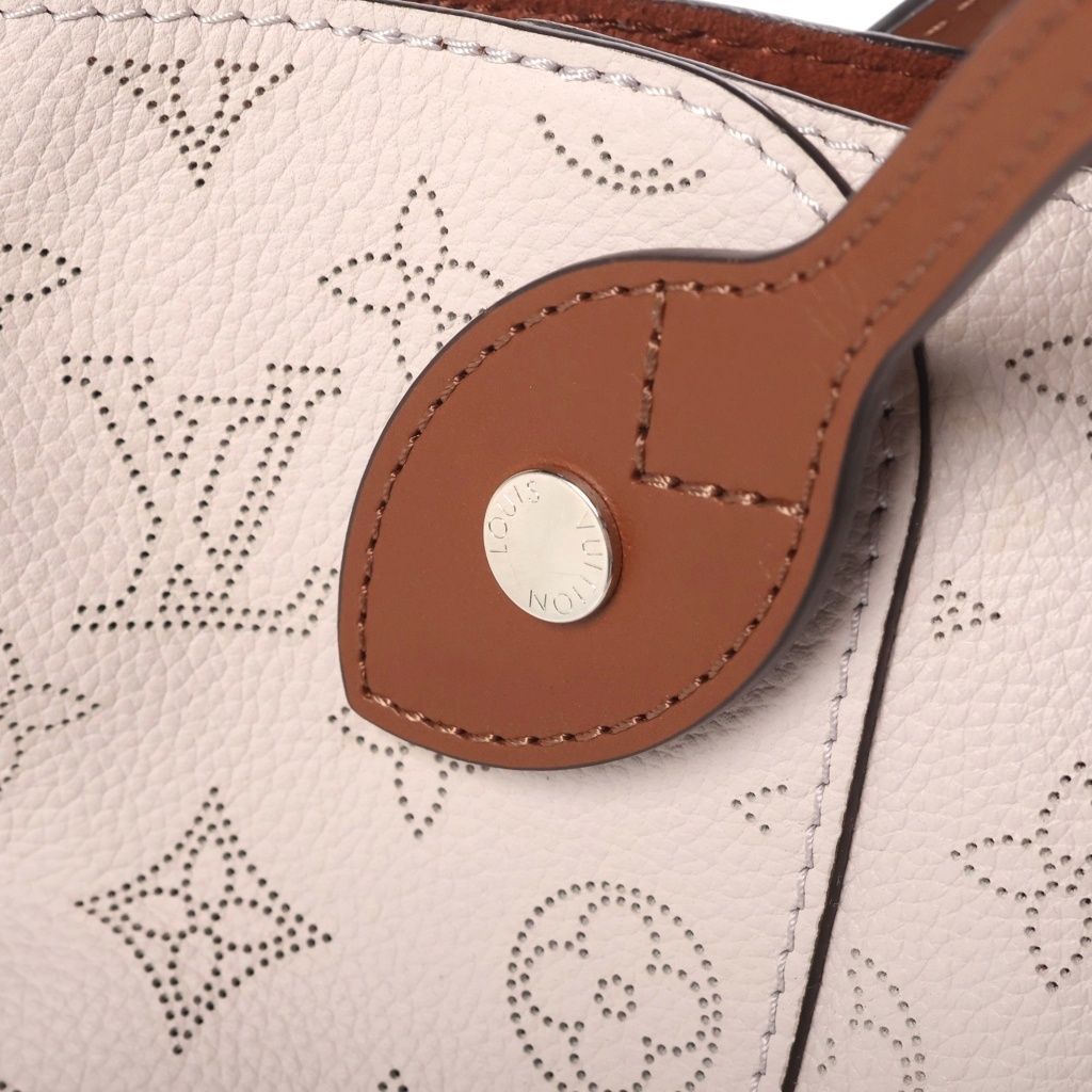 Louis Vuitton Hina PM Mahina Monogram Leather Shoulder Bag Beige Brown — view 7