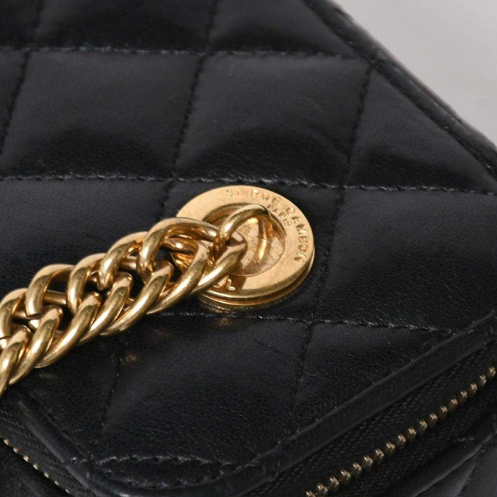 Chanel Vanity Chain Shoulder Bag Black Gold Lambskin — view 5