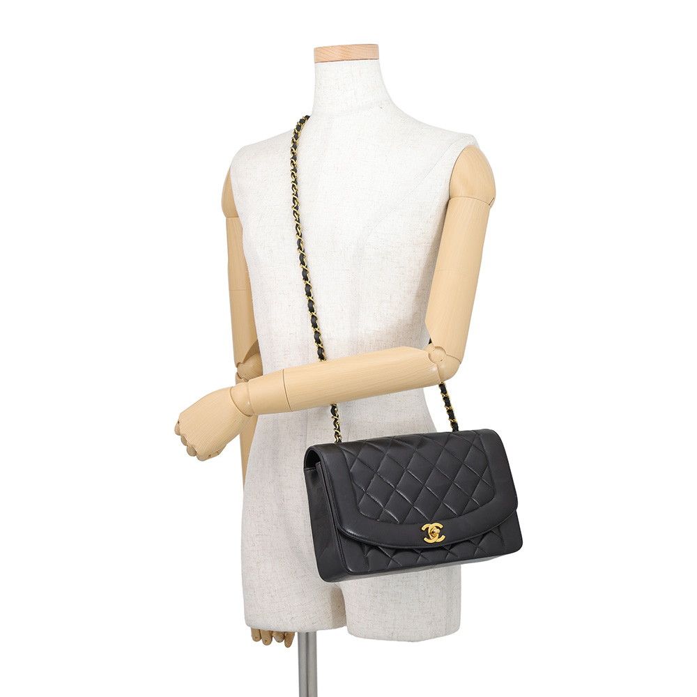 Chanel Chain Shoulder Bag Quilted 25 CC Logo Diana Lambskin Black — view 4