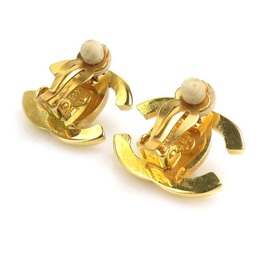 Chanel Earrings CC Logo — view 4